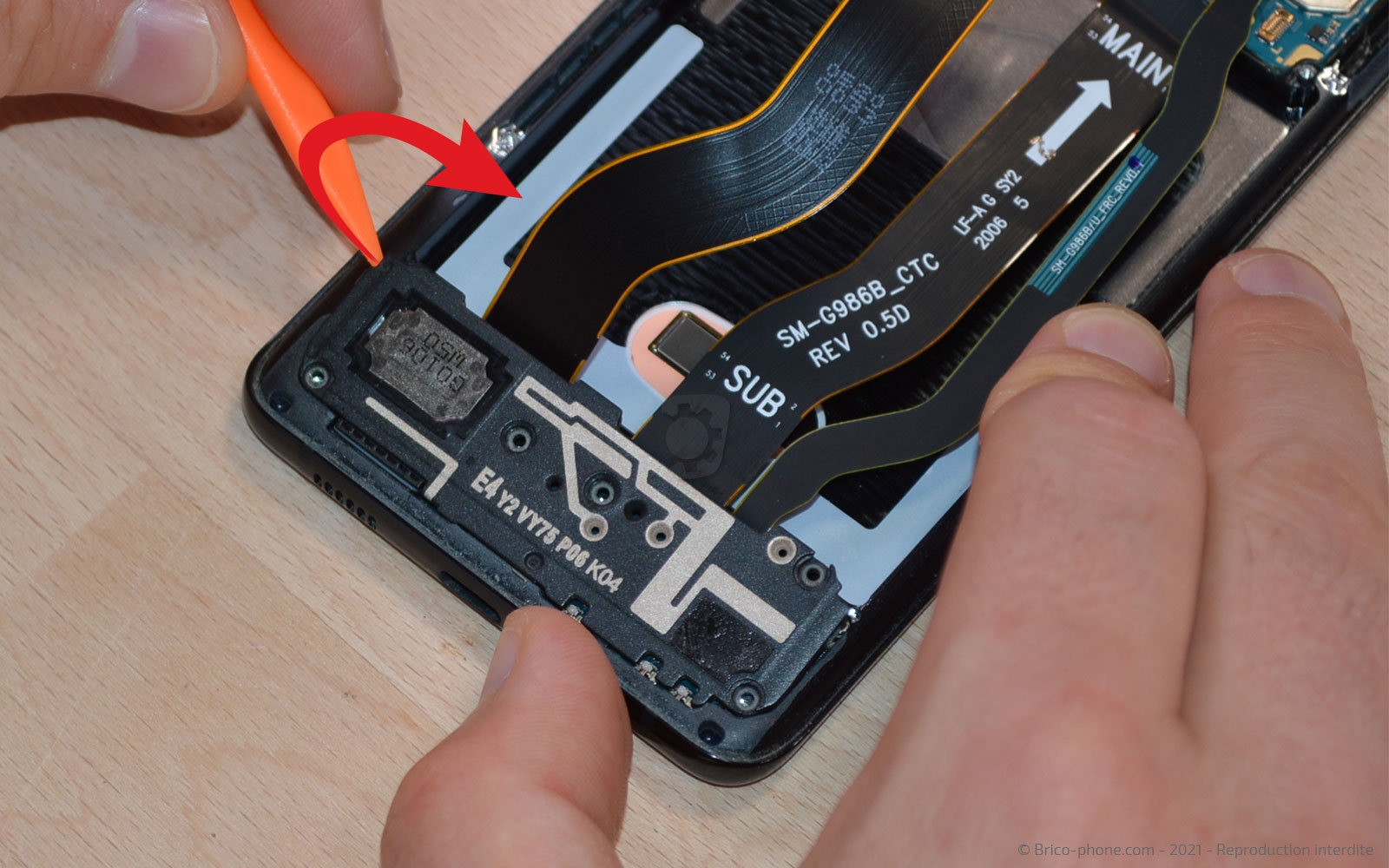 Changement du bloc écran  sur Galaxy S20 Plus photo 2