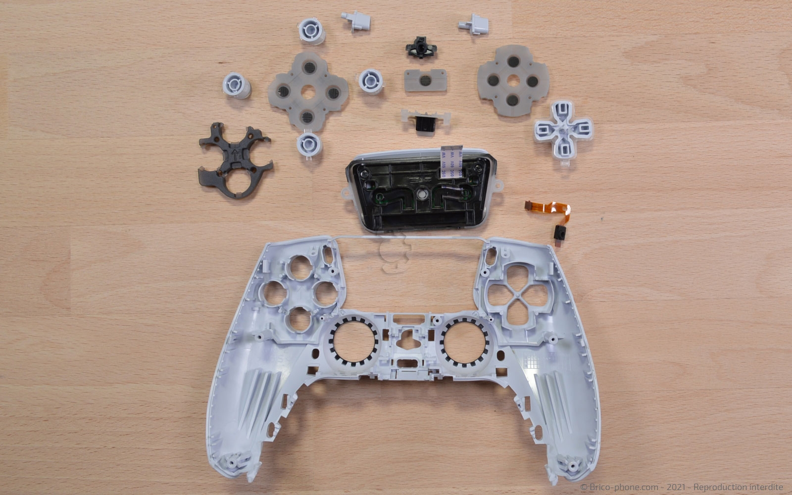 Démontage complet de la manette sur Playstation 5 photo 4