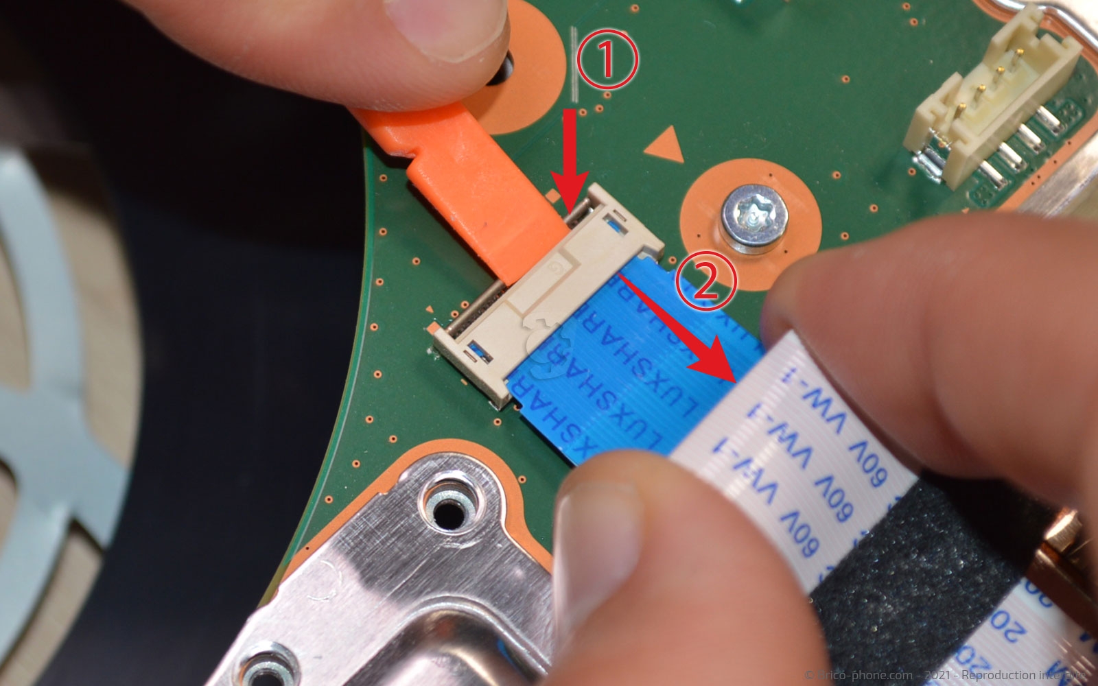 Changement du bloc d'alimentation sur Playstation 5 photo 4