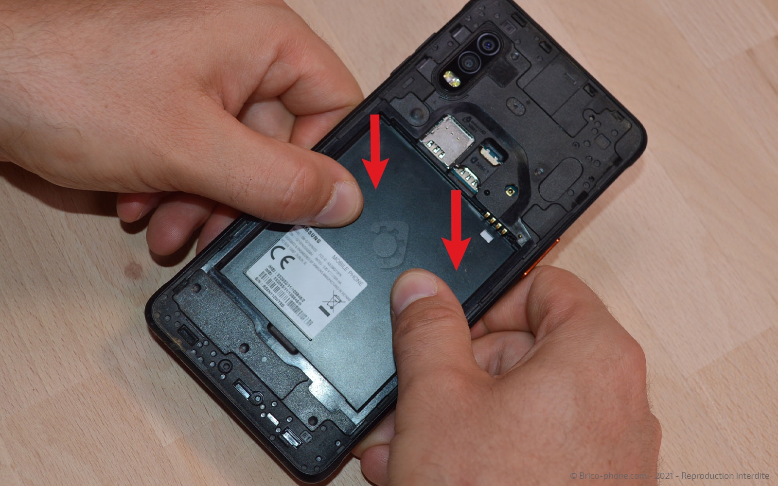 Démontage complet sur Galaxy Xcover Pro photo 2