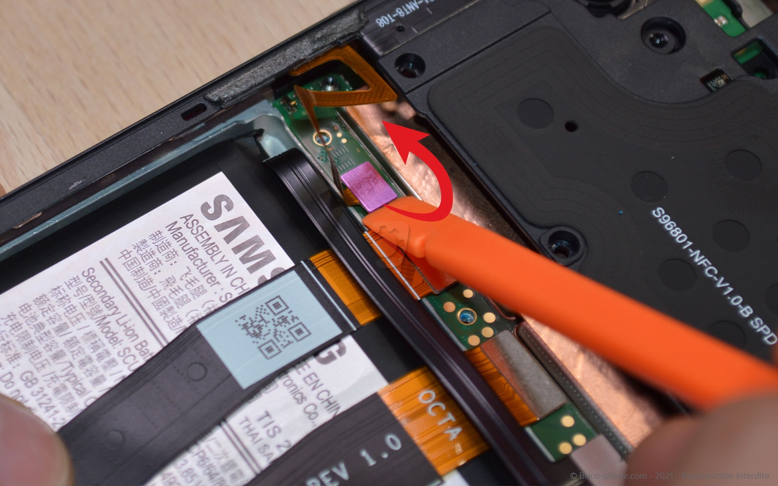 Changement du bloc écran sur Galaxy A22 (5G) photo 2