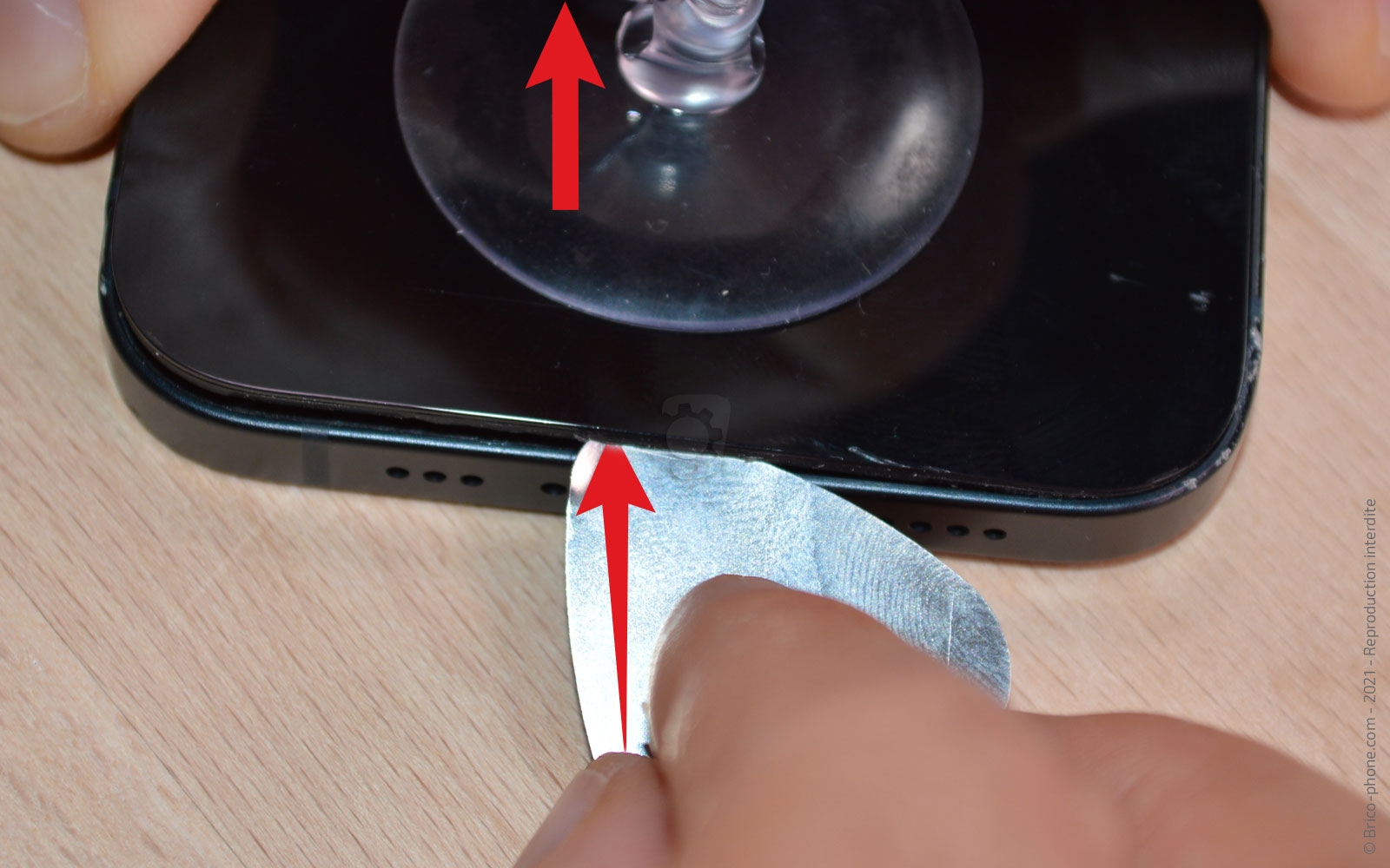 Guide de réparation sur iPhone 13 photo 2