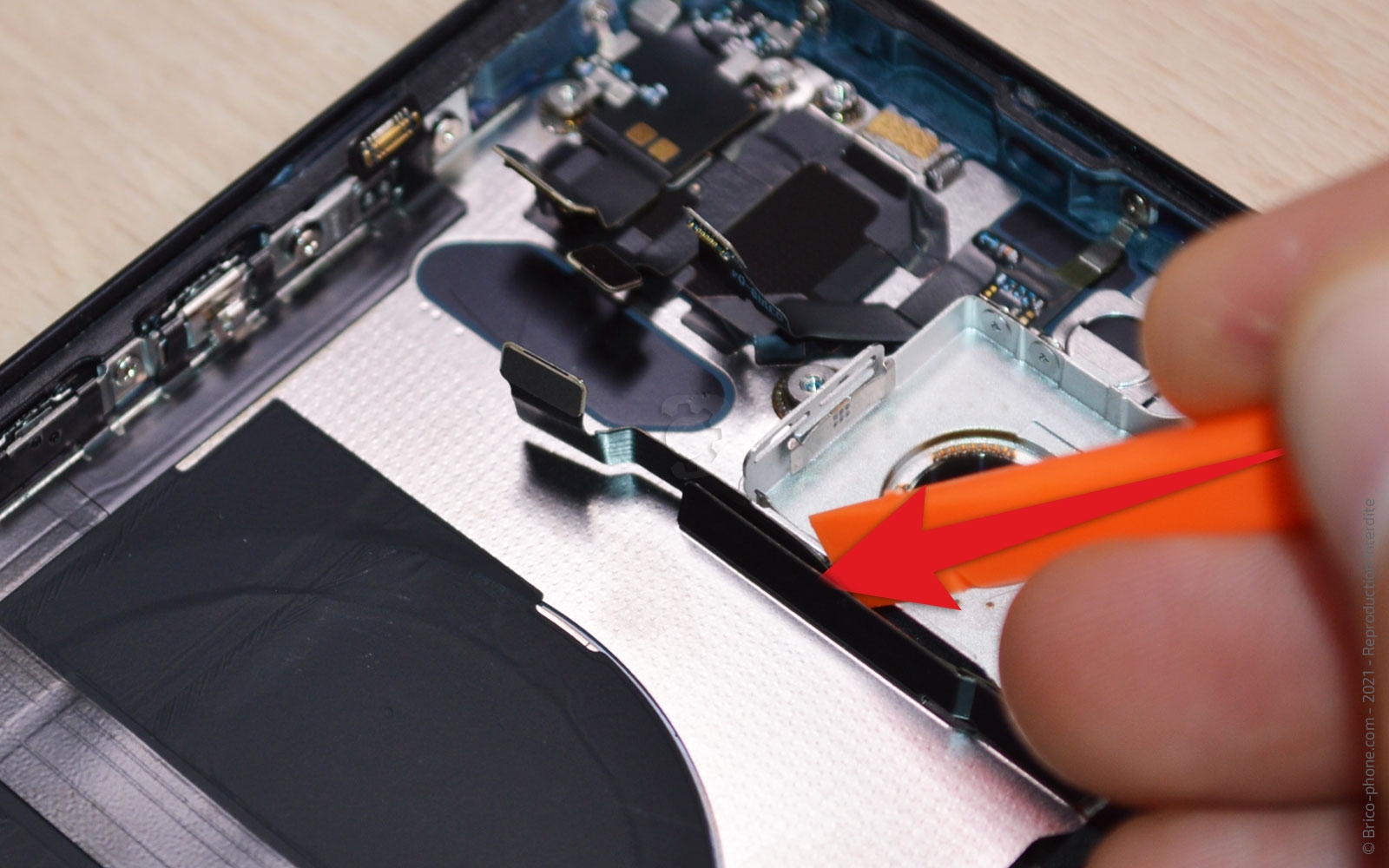 Guide de réparation sur iPhone 13 photo 4