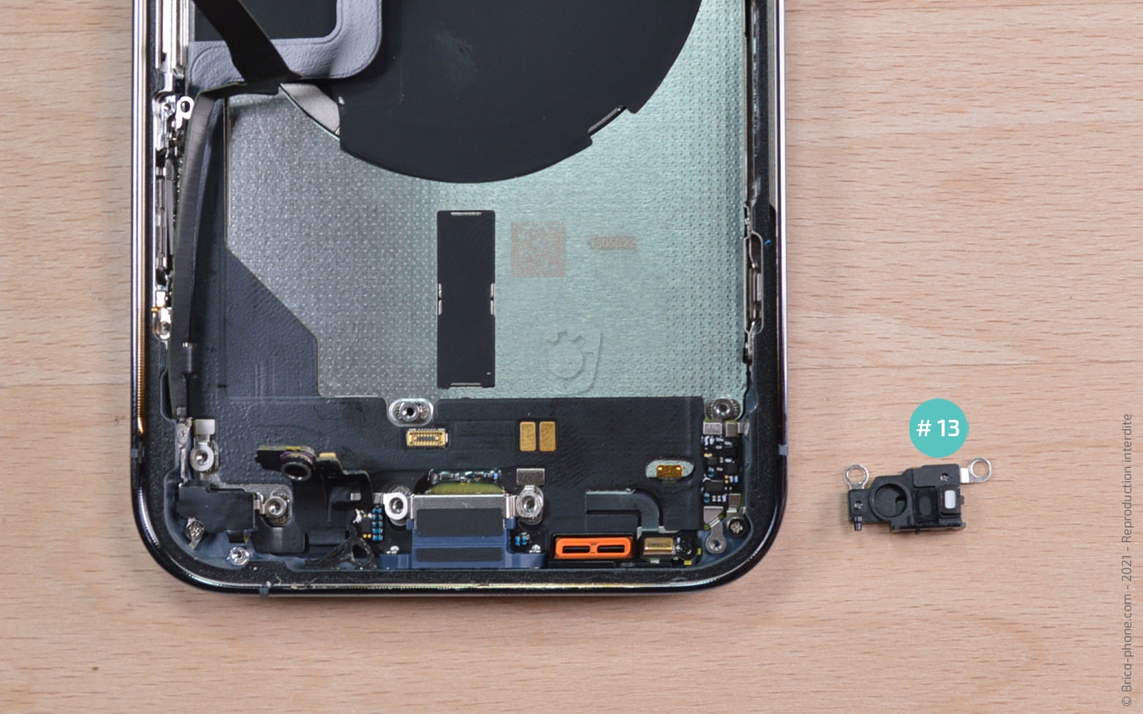 Changement du connecteur de charge sur iPhone 13 Pro photo 4