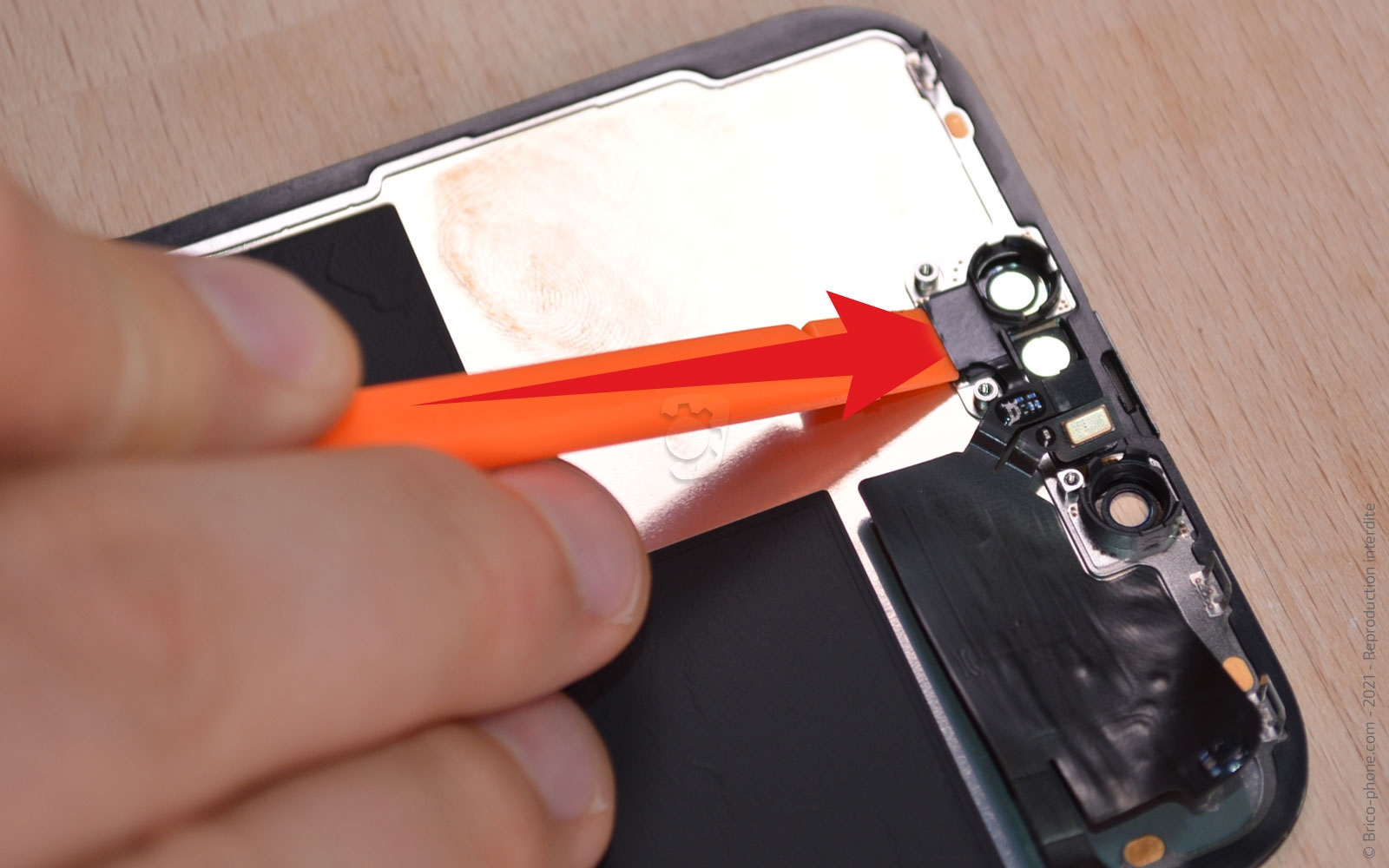 Comment changer l'écran (vitre + Oled) sur iPhone 13 Pro Max photo 3