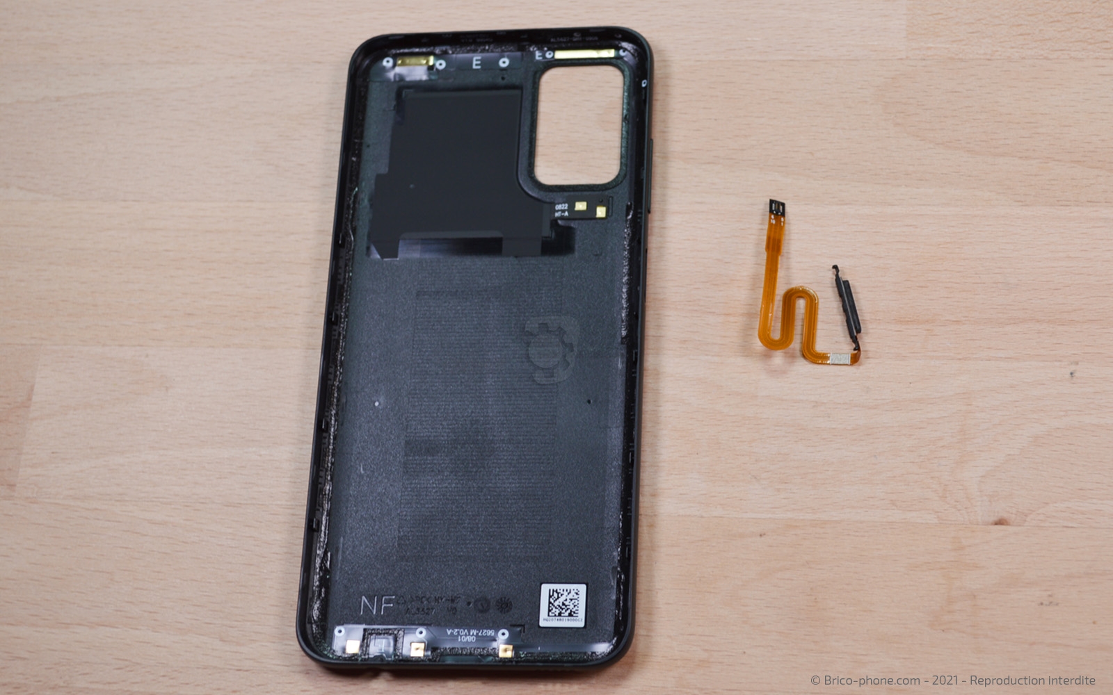 Changement de coque arrière sur Galaxy A03s photo 3