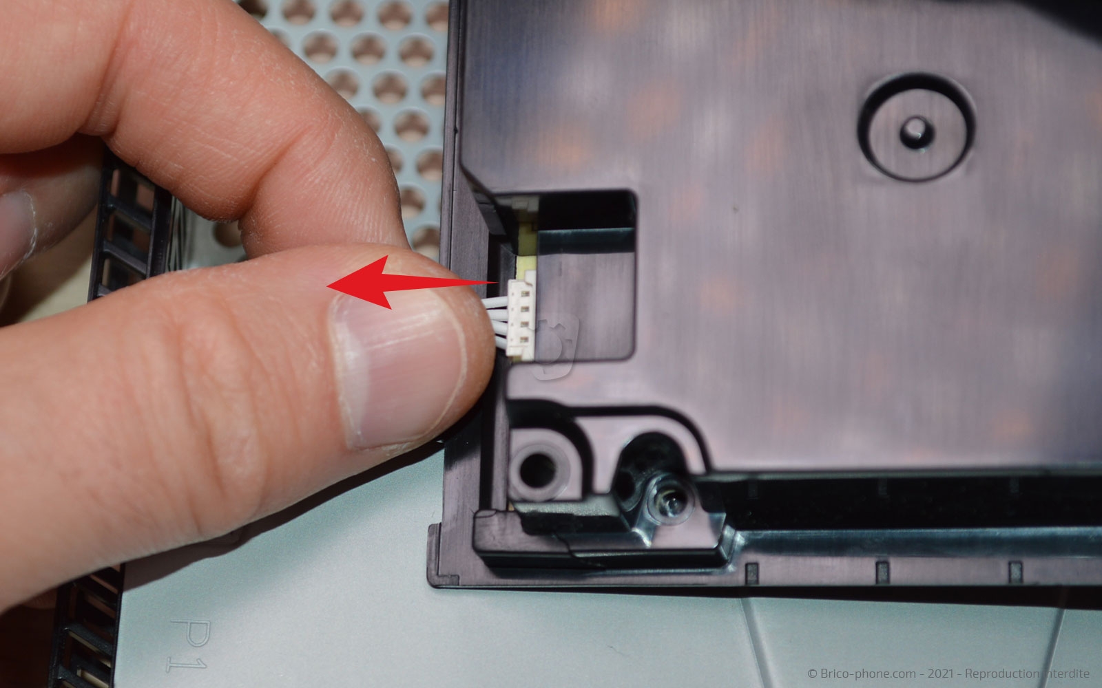 Changement du lecteur Blu-Ray sur Playstation 4 SLIM photo 2