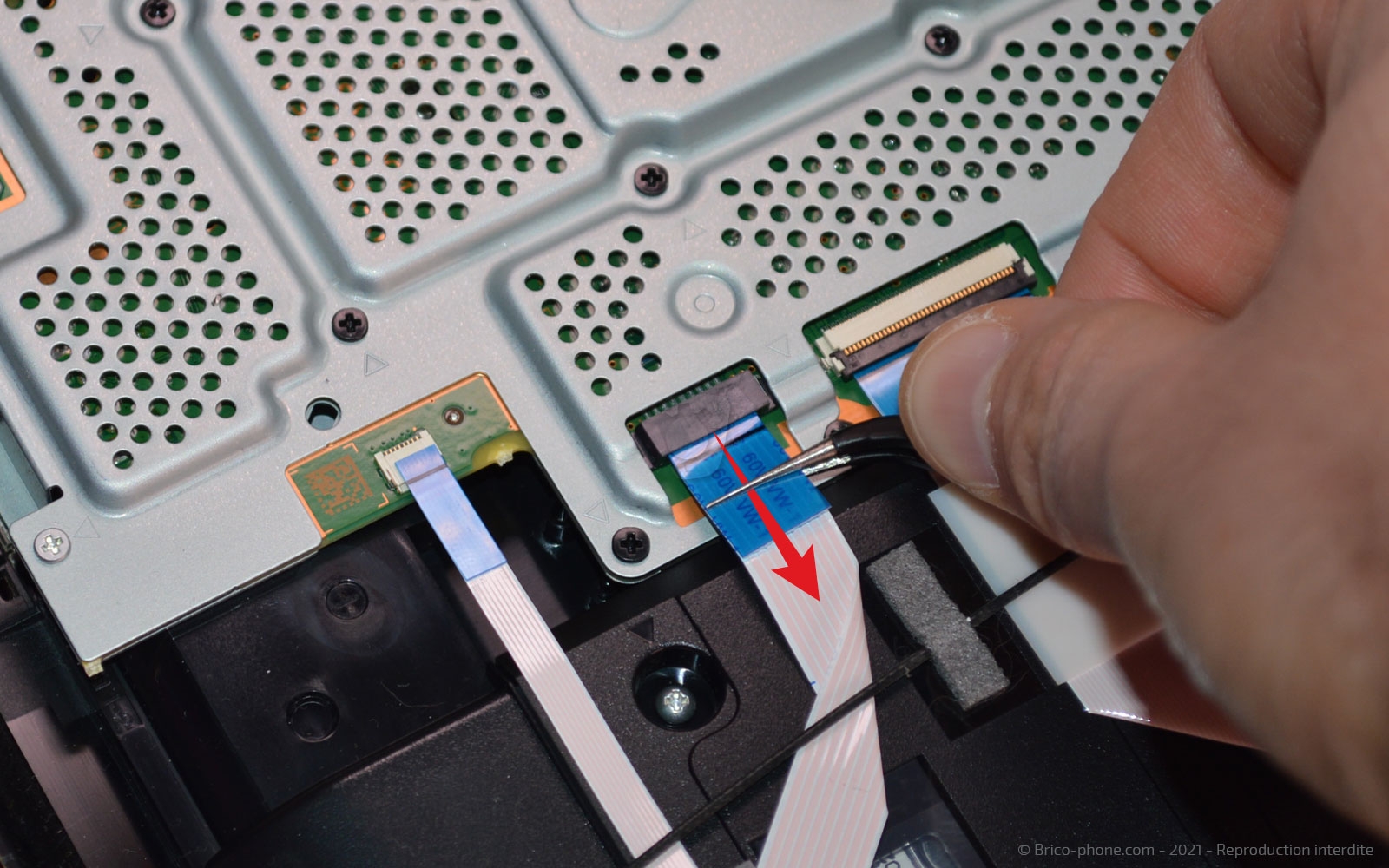 Changement du ventilateur sur Playstation 4 SLIM photo 3