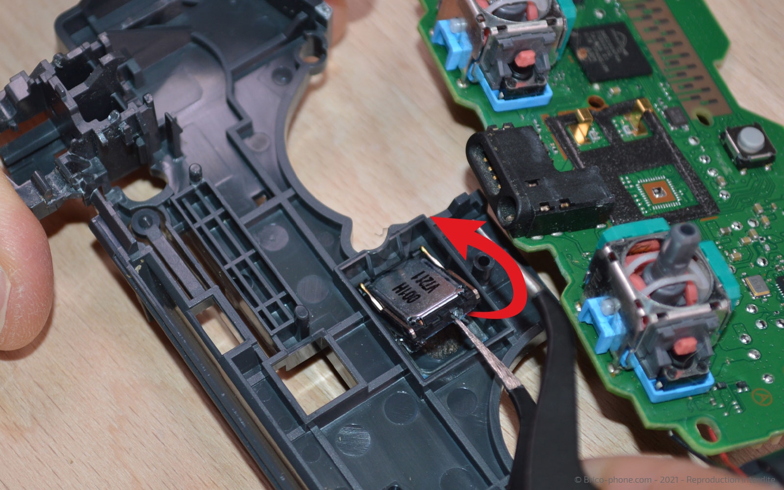 Démontage complet de la manette sur Playstation 4 SLIM photo 2