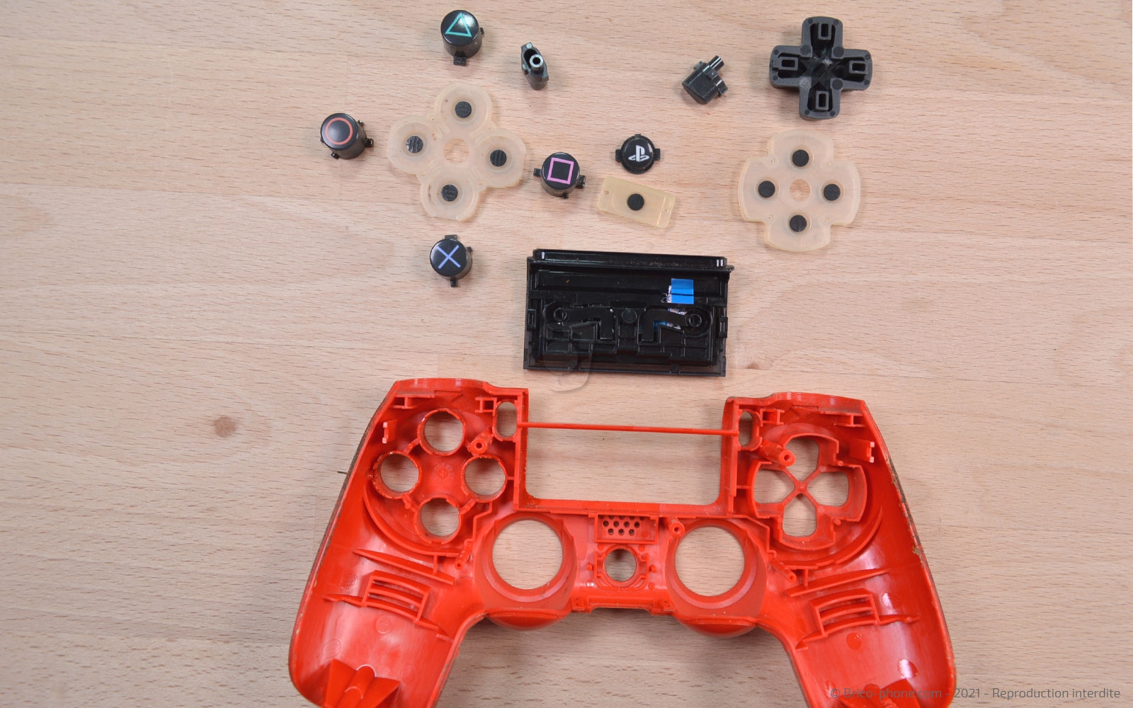 Démontage complet de la manette sur Playstation 4 SLIM photo 3