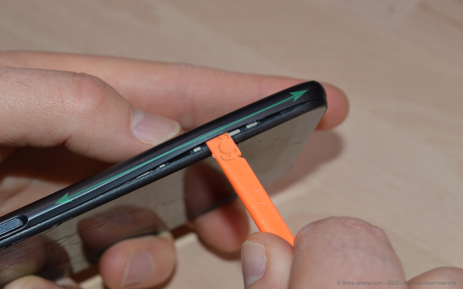 Changement de batterie sur Poco M3 photo 2