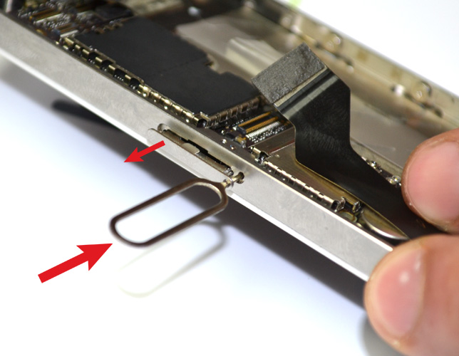 Changement du connecteur de charge sur iPhone 4S photo 1