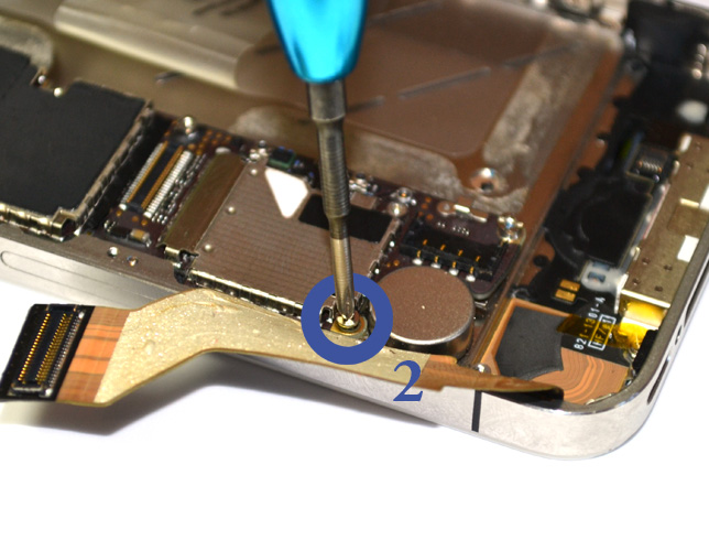 Changement de nappe bouton Power sur iPhone 4S photo 1