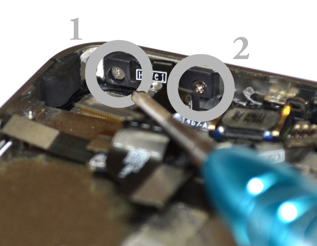 Changement de nappe bouton Power sur iPhone 4S photo 1