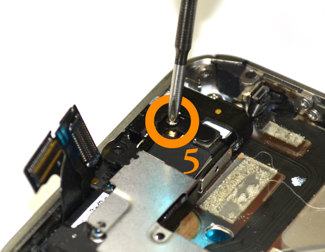 Changement du haut-parleur externe sur iPhone 4S photo 1