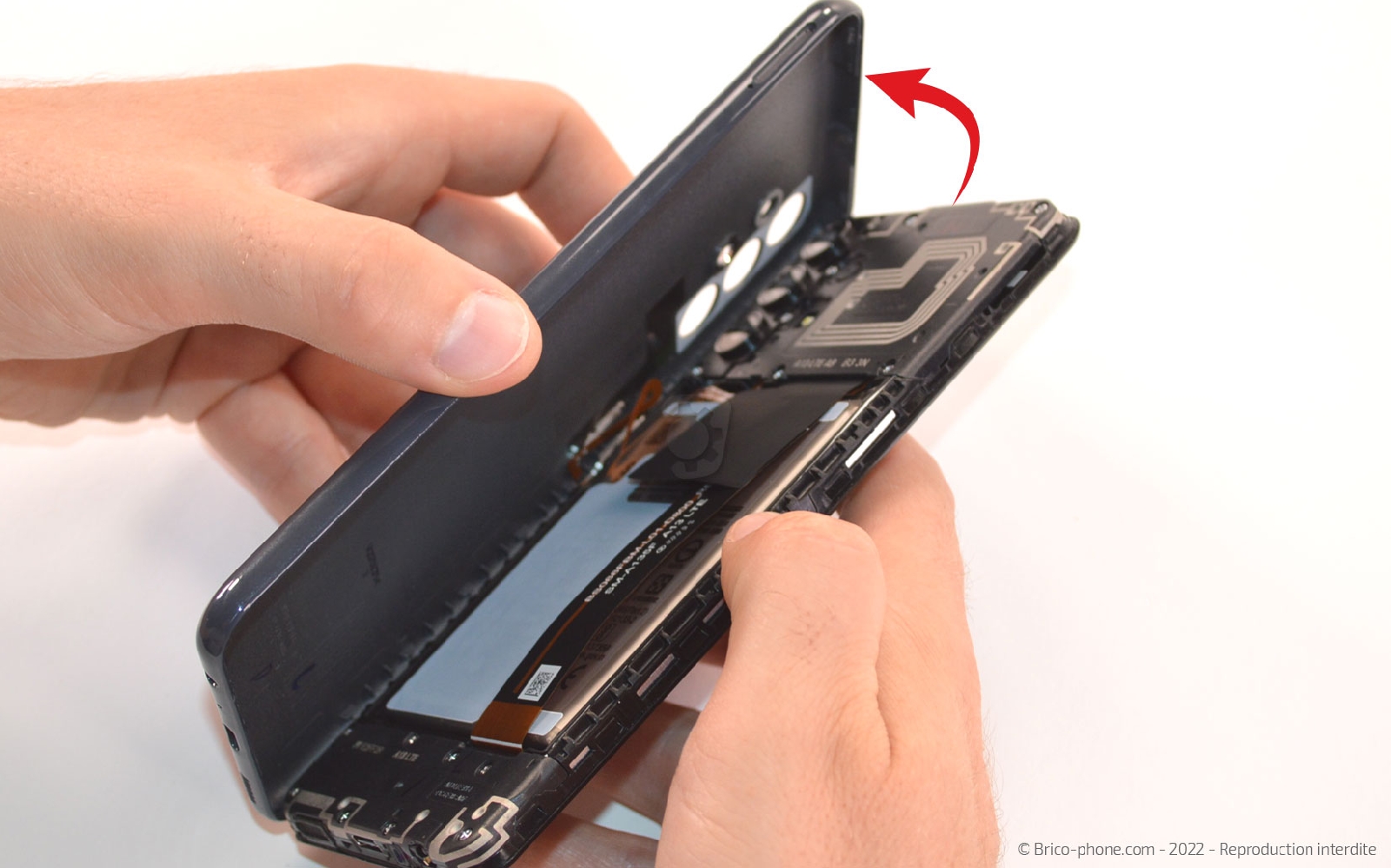 Comment remplacer le connecteur de charge sur Galaxy A13 photo 4