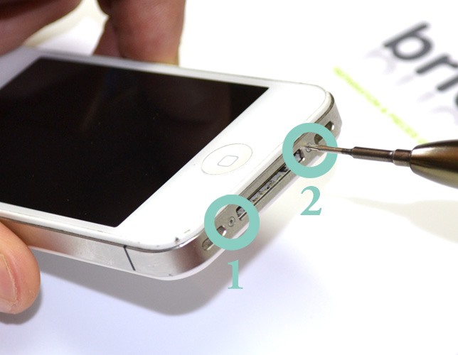 Changement d'antenne GSM sur iPhone 4S photo 1