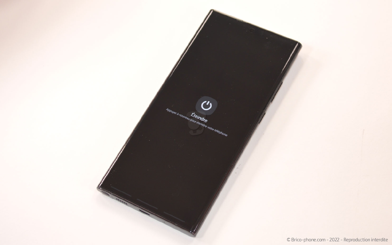 Comment changer le connecteur de charge sur Galaxy Note 20 Ultra 5G photo 2