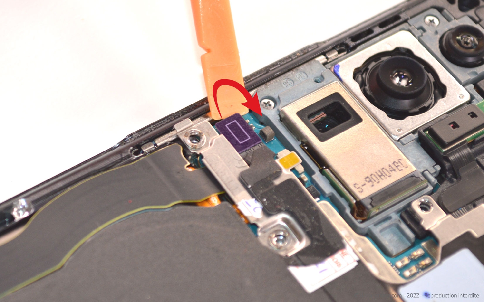 Comment changer le connecteur de charge sur Galaxy Note 20 Ultra 5G photo 3