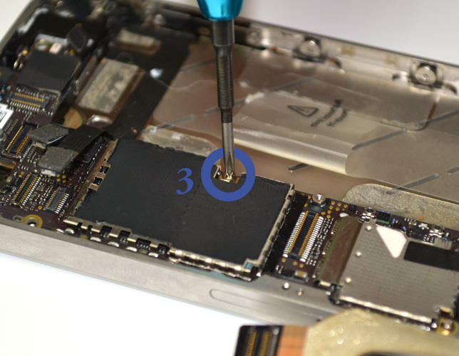 Changement de vibreur sur iPhone 4S photo 1