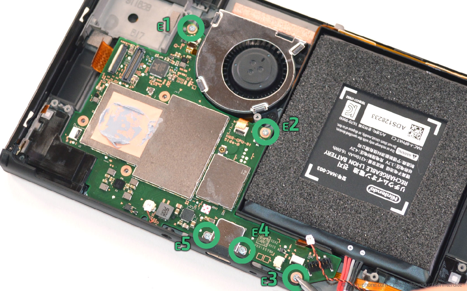 Comment changer le rail latéral sur Switch Oled photo 1