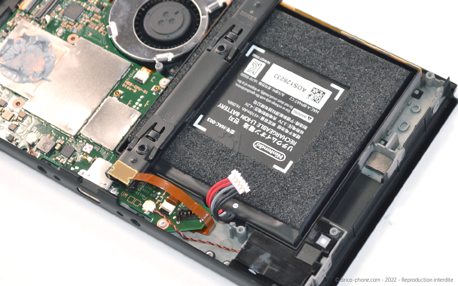 Comment remplacer les haut-parleurs sur Switch Oled photo 2