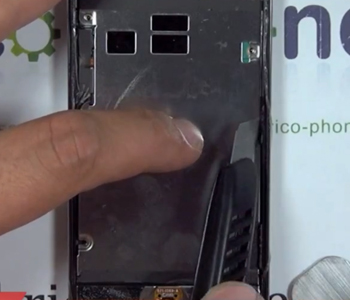 Changement d'écran (vitre+LCD) sur iPod touch 4 photo 1