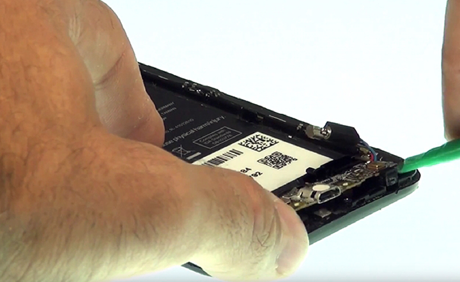 Changement d'écran (vitre+châssis+LCD) sur Zenfone 2 Laser ZE500KL photo 2