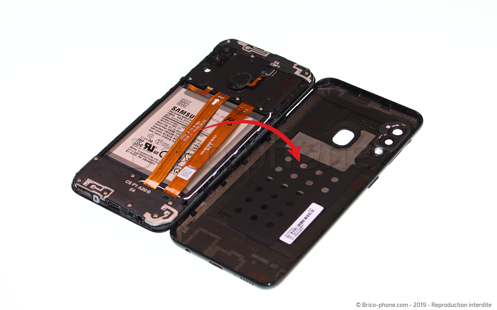 Changement de bloc écran sur Galaxy A20e photo 4