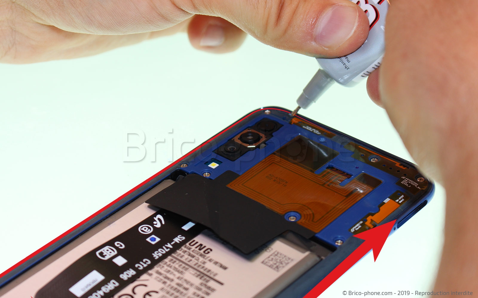 Changement de bloc écran sur Galaxy A70 photo 2