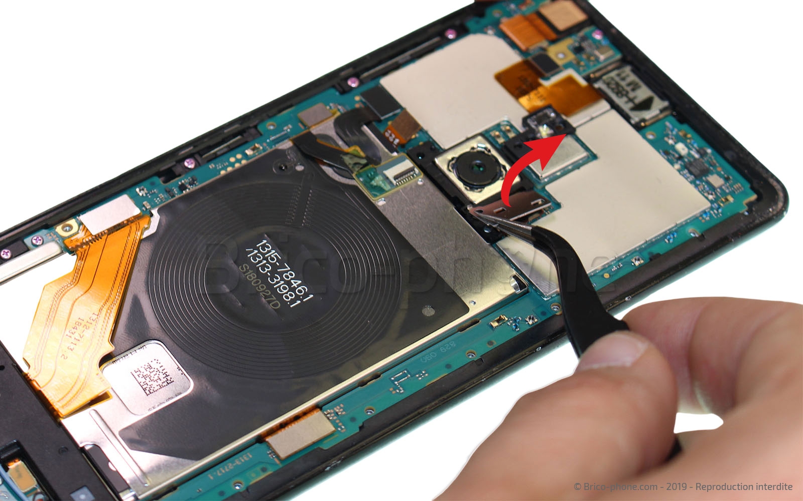 Changement de connecteur de charge sur Xperia XZ3 photo 2