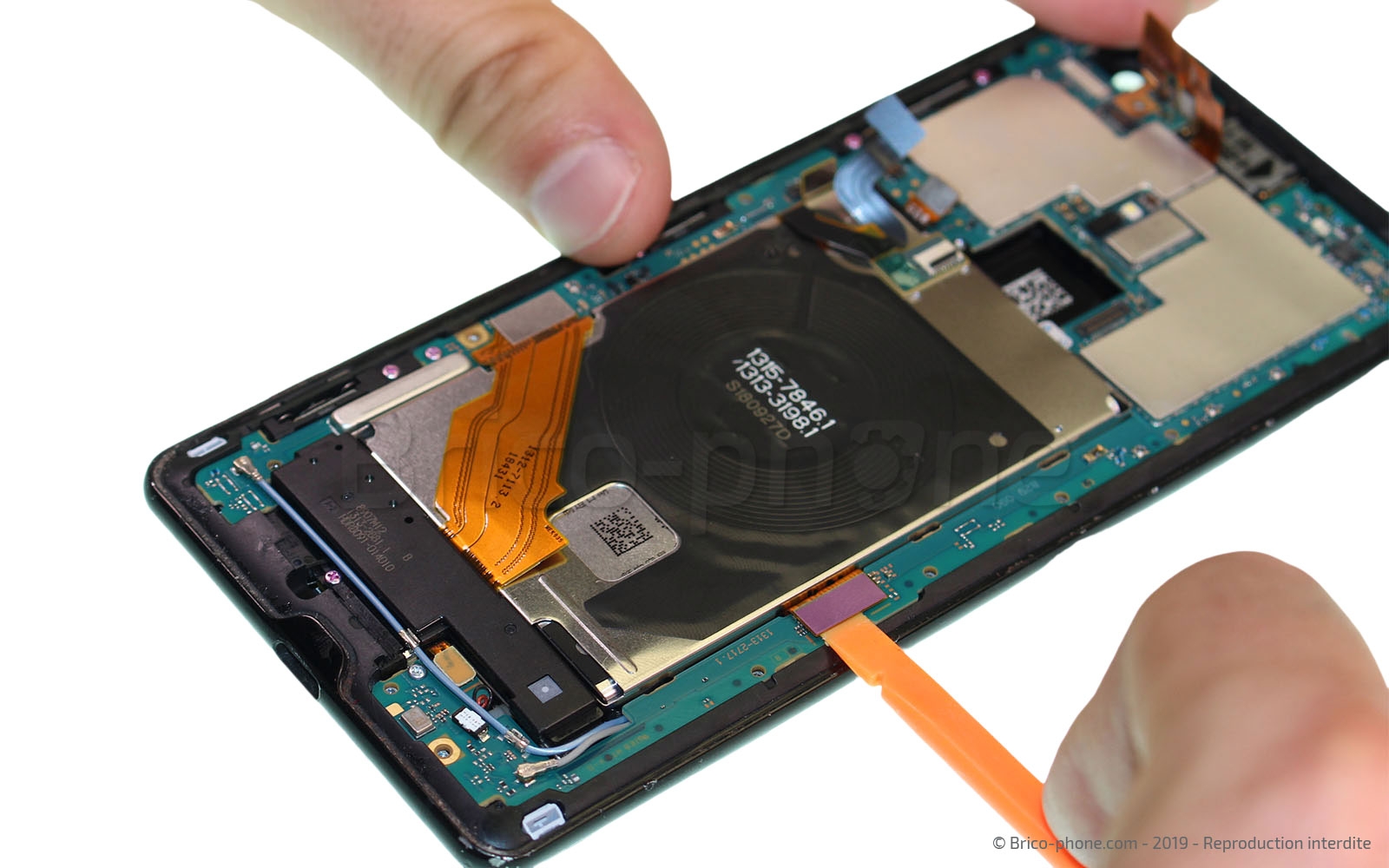 Changement du bloc écran sur Xperia XZ3 photo 3