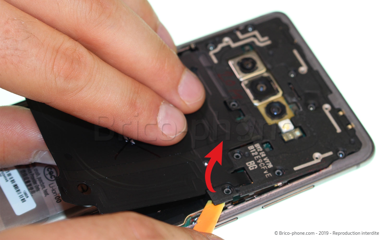 Changement de bloc écran avec châssis sur Galaxy S10 Plus photo 3