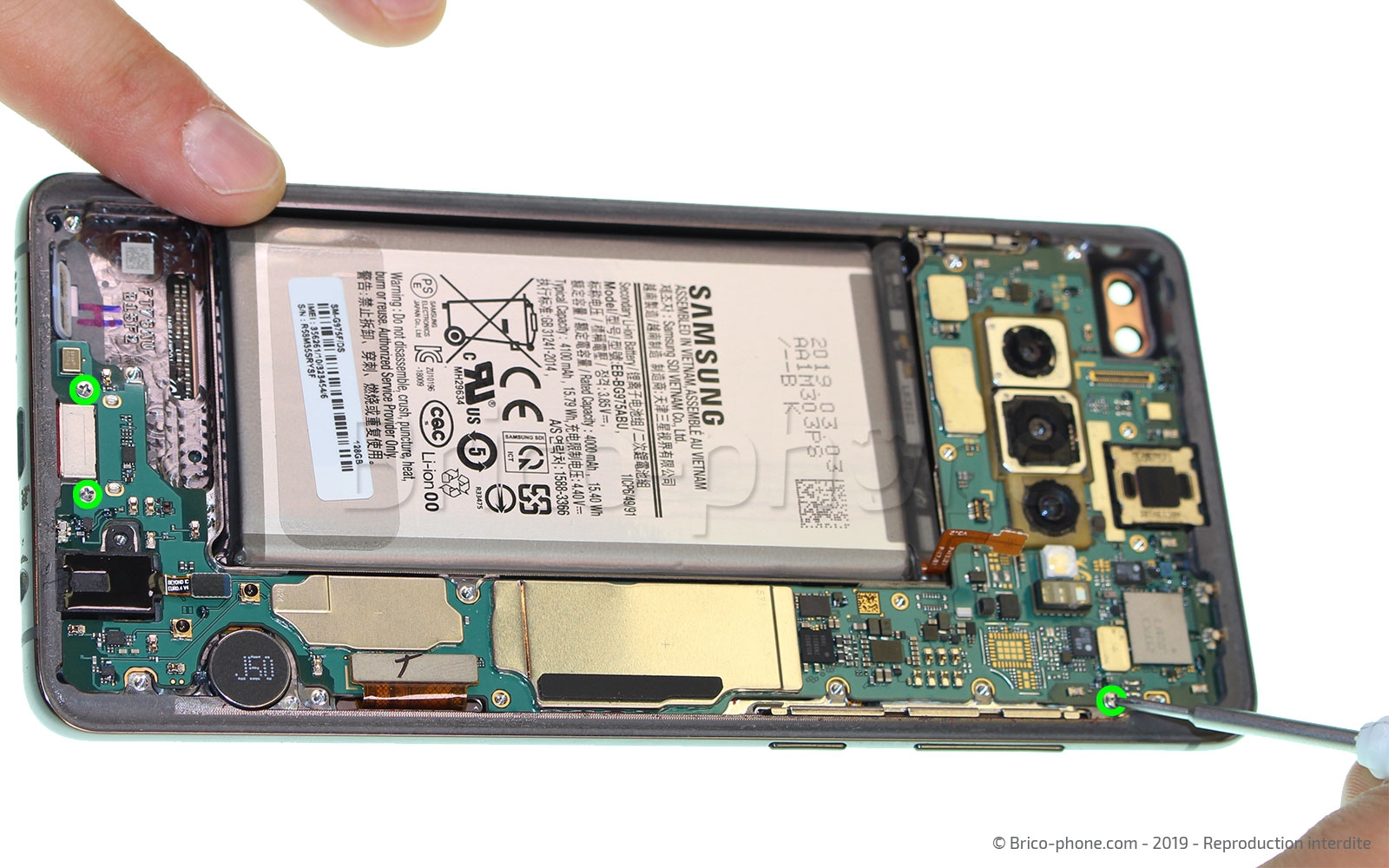 Changement de bloc écran avec châssis sur Galaxy S10 Plus photo 4