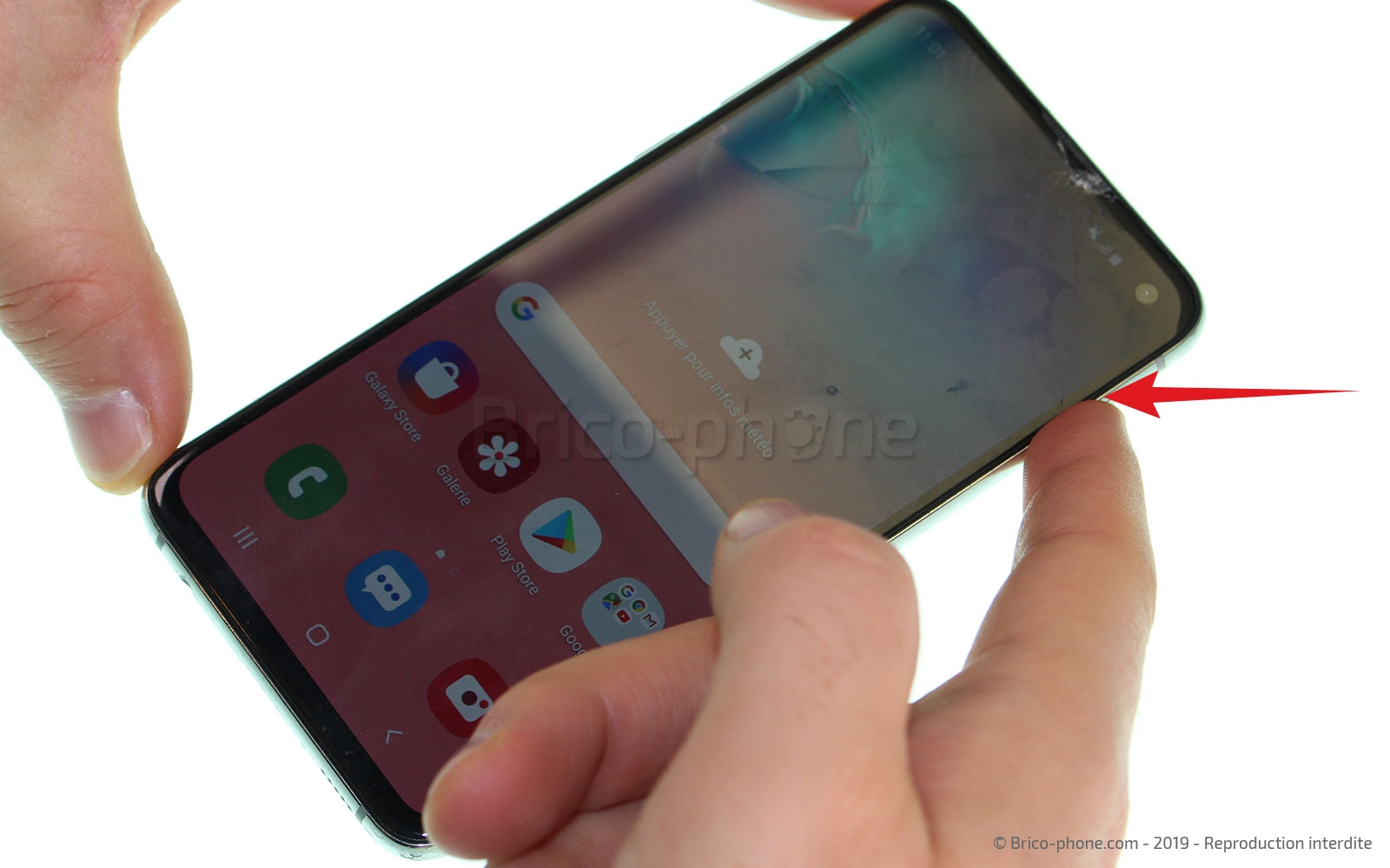 Changement du bloc écran sur châssis sur Galaxy S10e photo 2