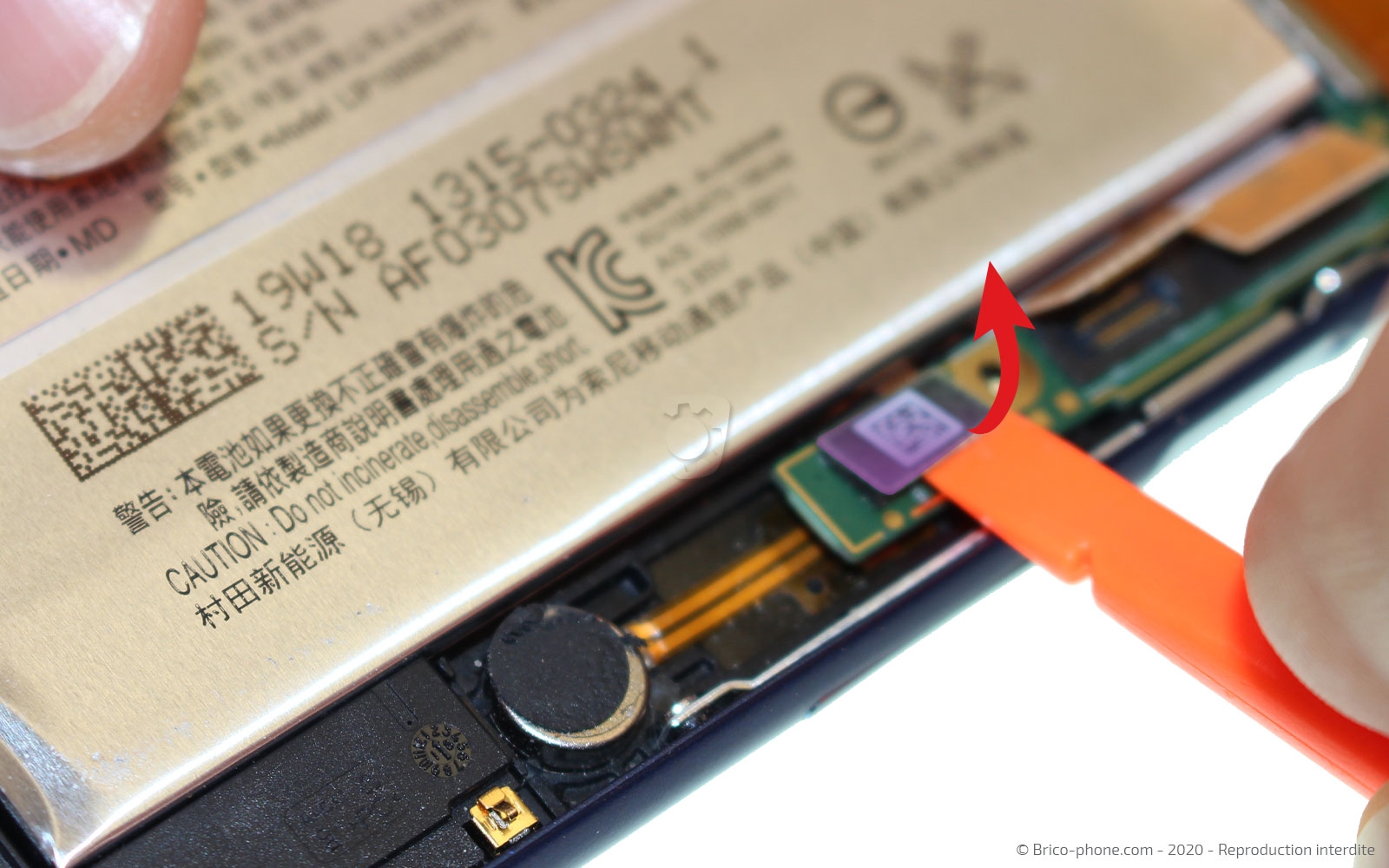 Changement de connecteur de charge sur Xperia 10 photo 3