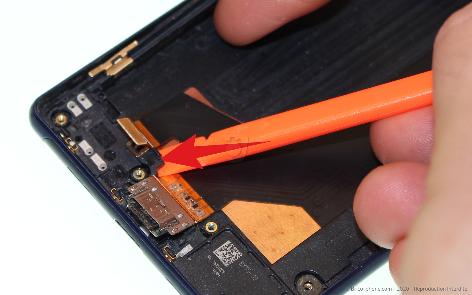 Changement de connecteur de charge sur Xperia 10 photo 2