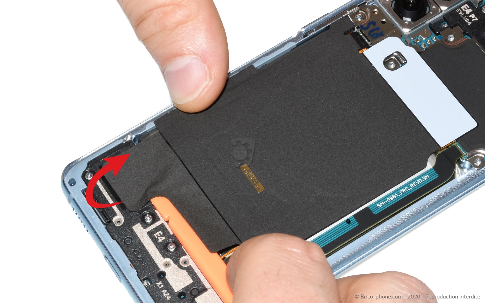 Changement du bloc écran  sur Galaxy S20 photo 2