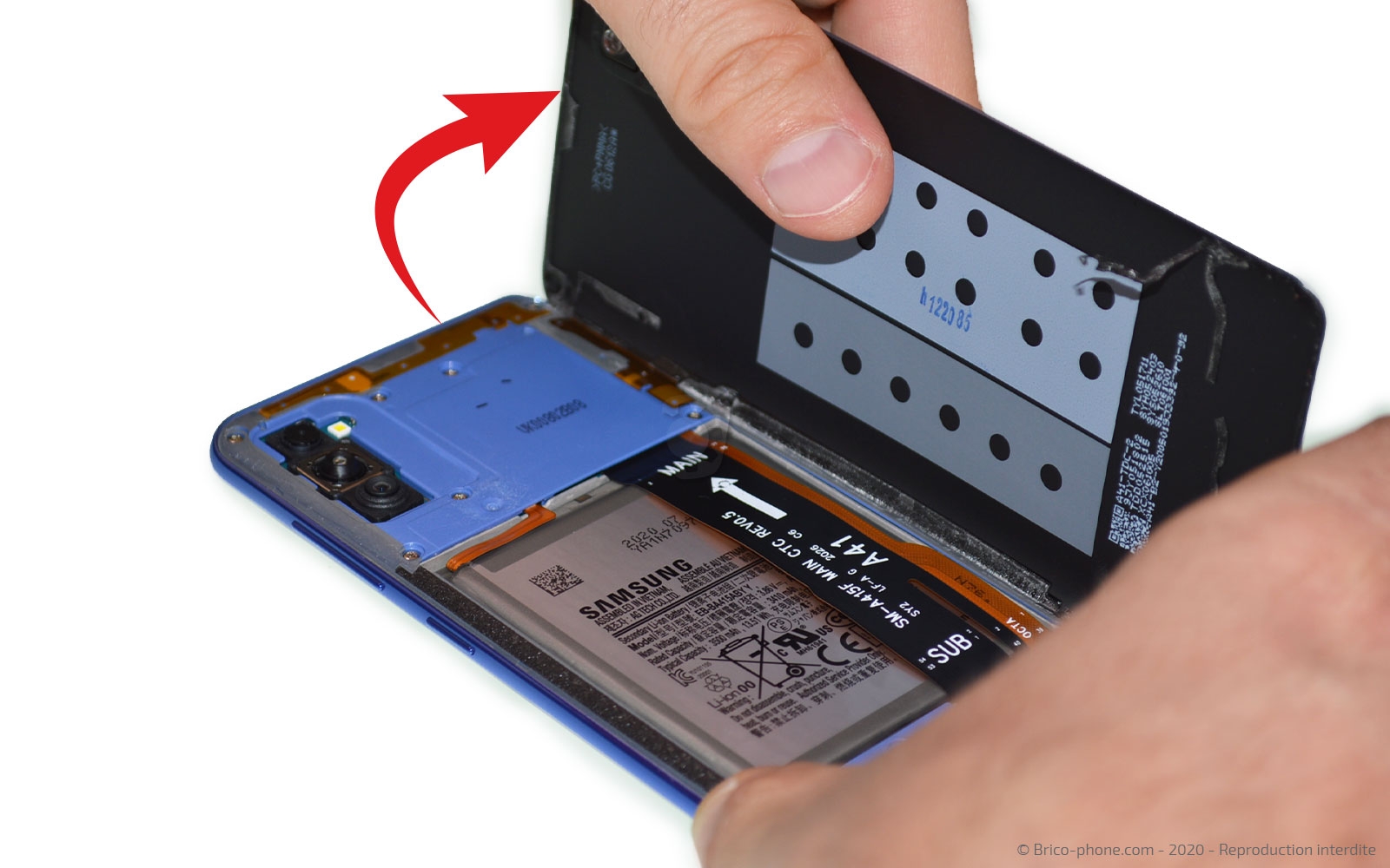 Changement de batterie sur Galaxy A41 photo 2