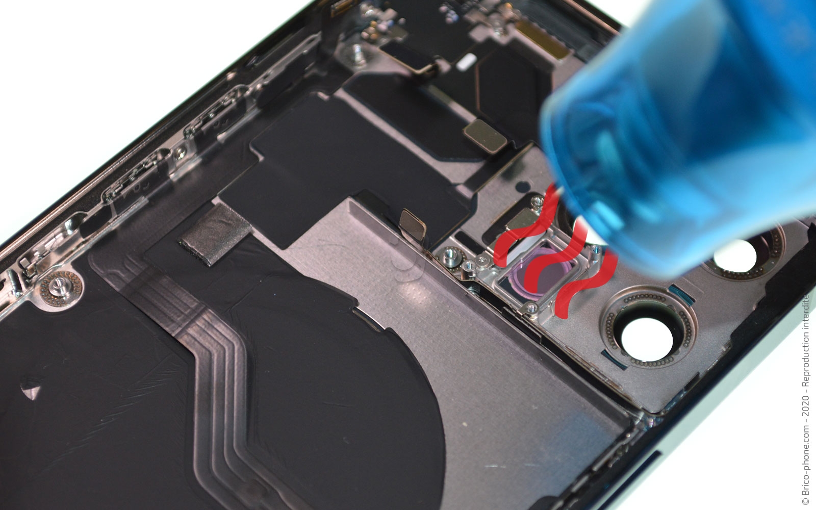 Démontage complet sur iPhone 12 Pro Max photo 2