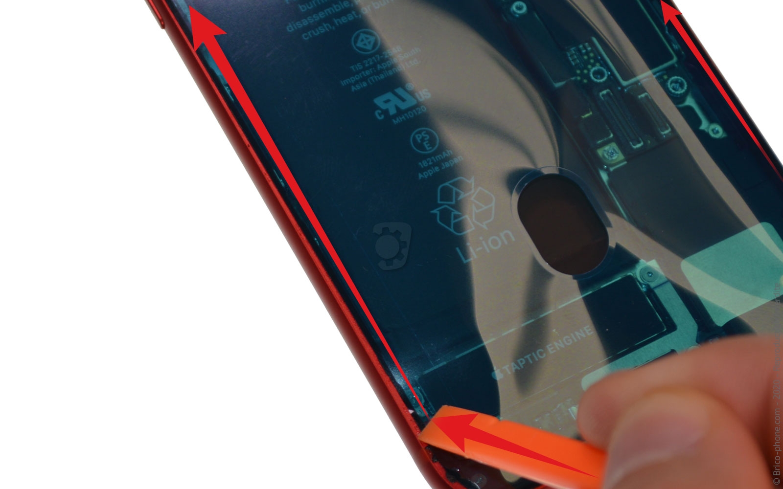 Changement du Taptic Engine (vibreur) sur iPhone SE 2020 photo 4