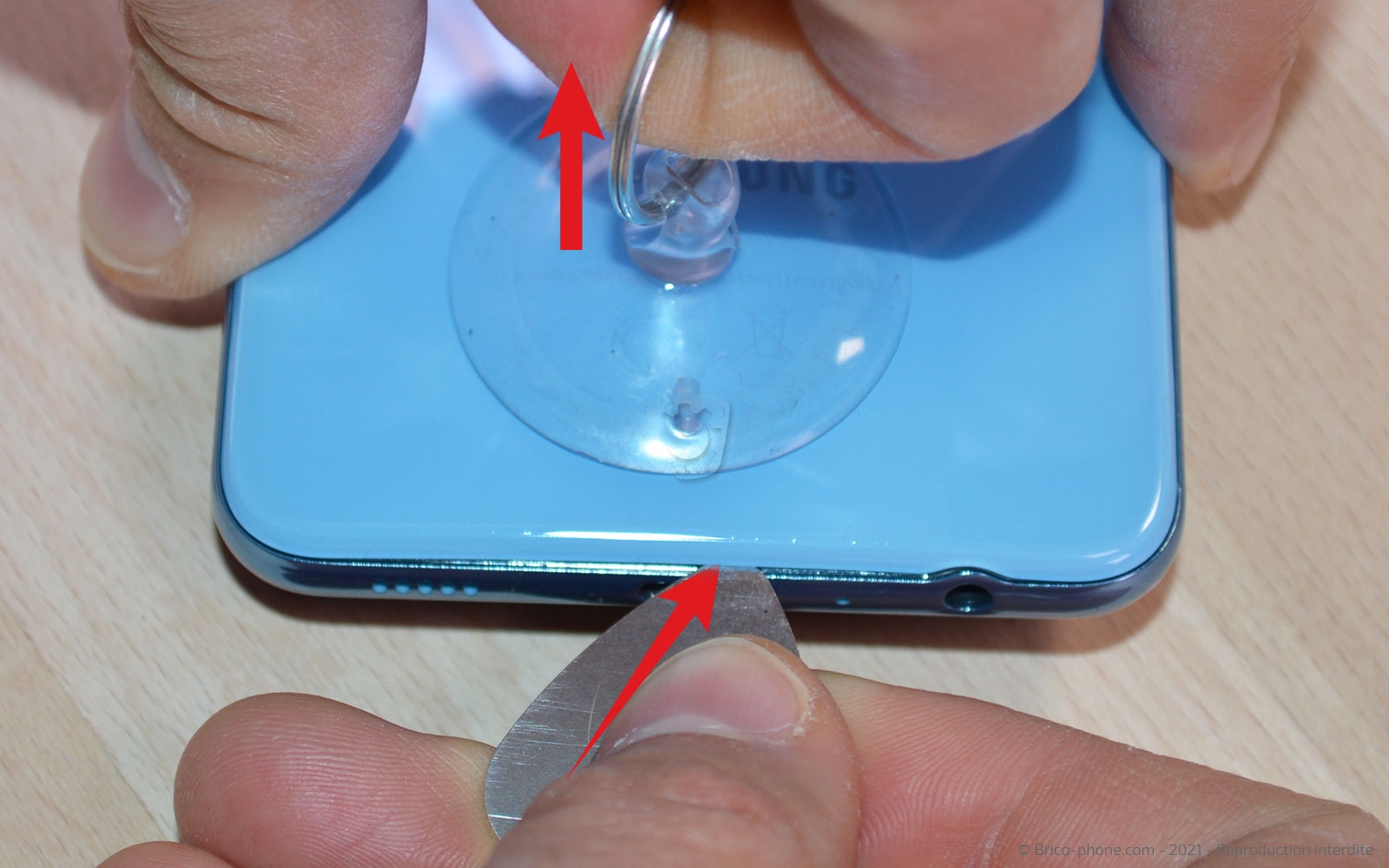 Changement de batterie sur Galaxy A32 5G photo 3