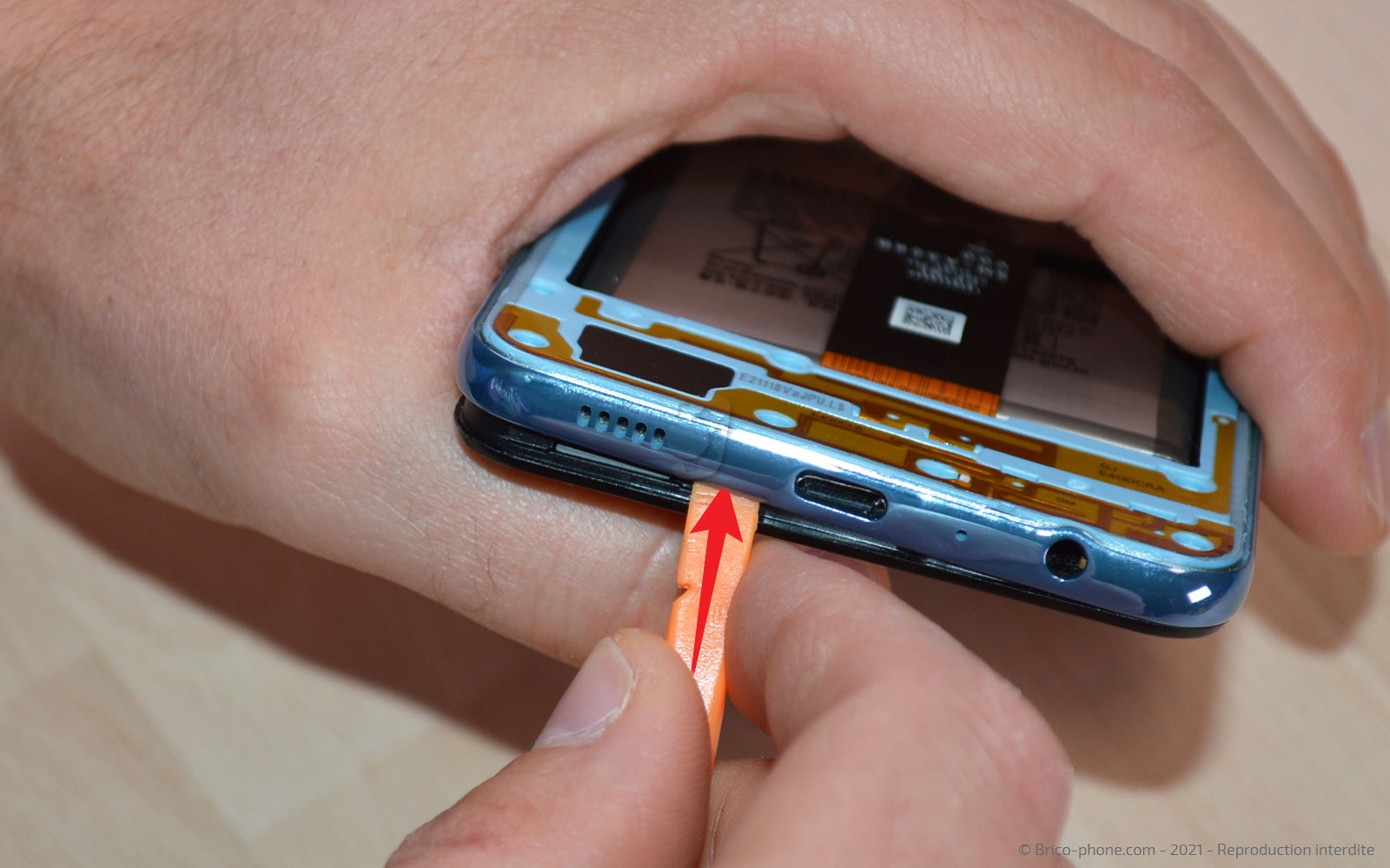 Changement de batterie sur Galaxy A32 5G photo 2