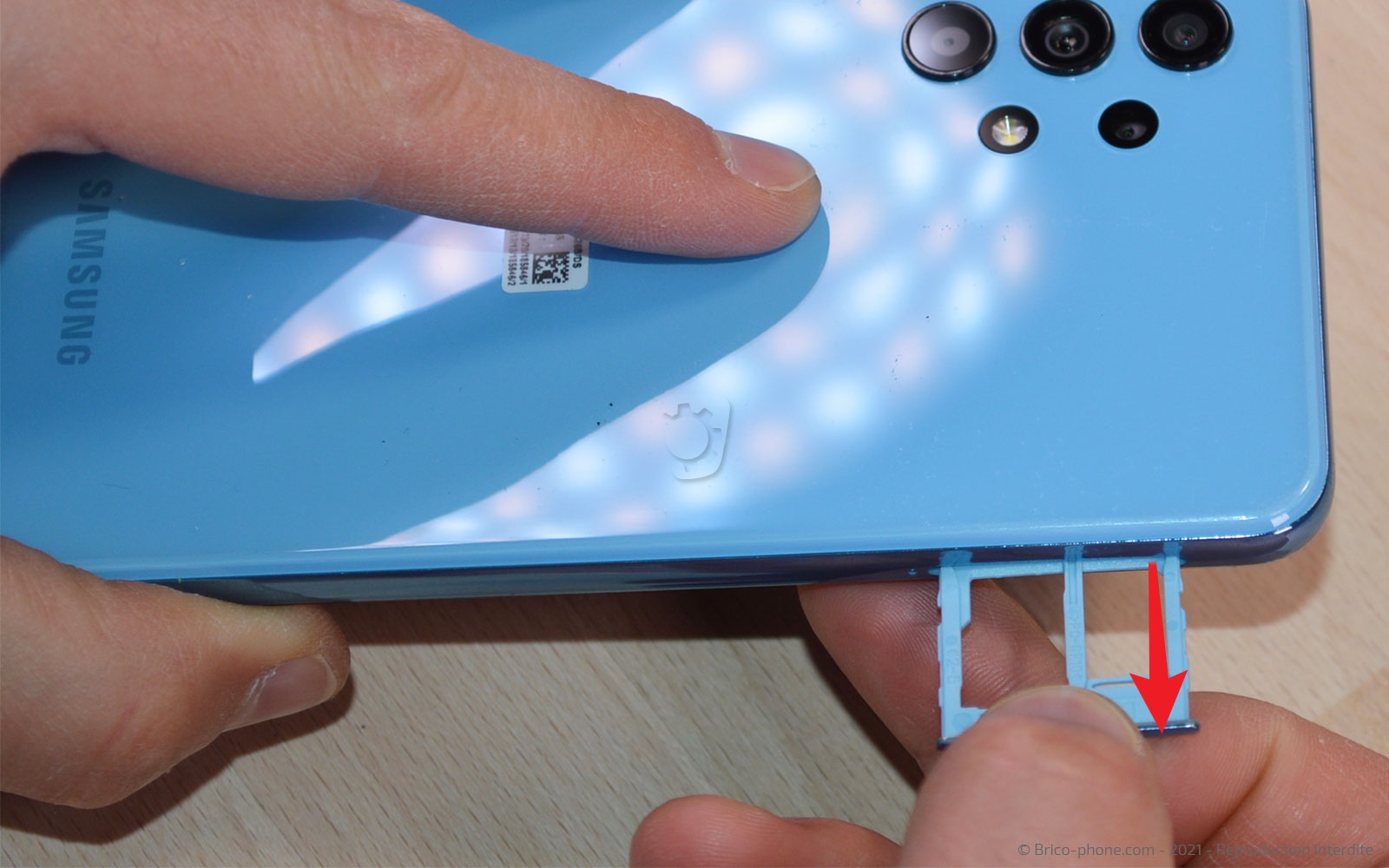 Changement de connecteur de charge sur Galaxy A32 5G photo 2