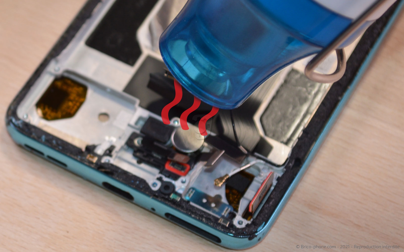 Démontage complet sur OnePlus Nord photo 2