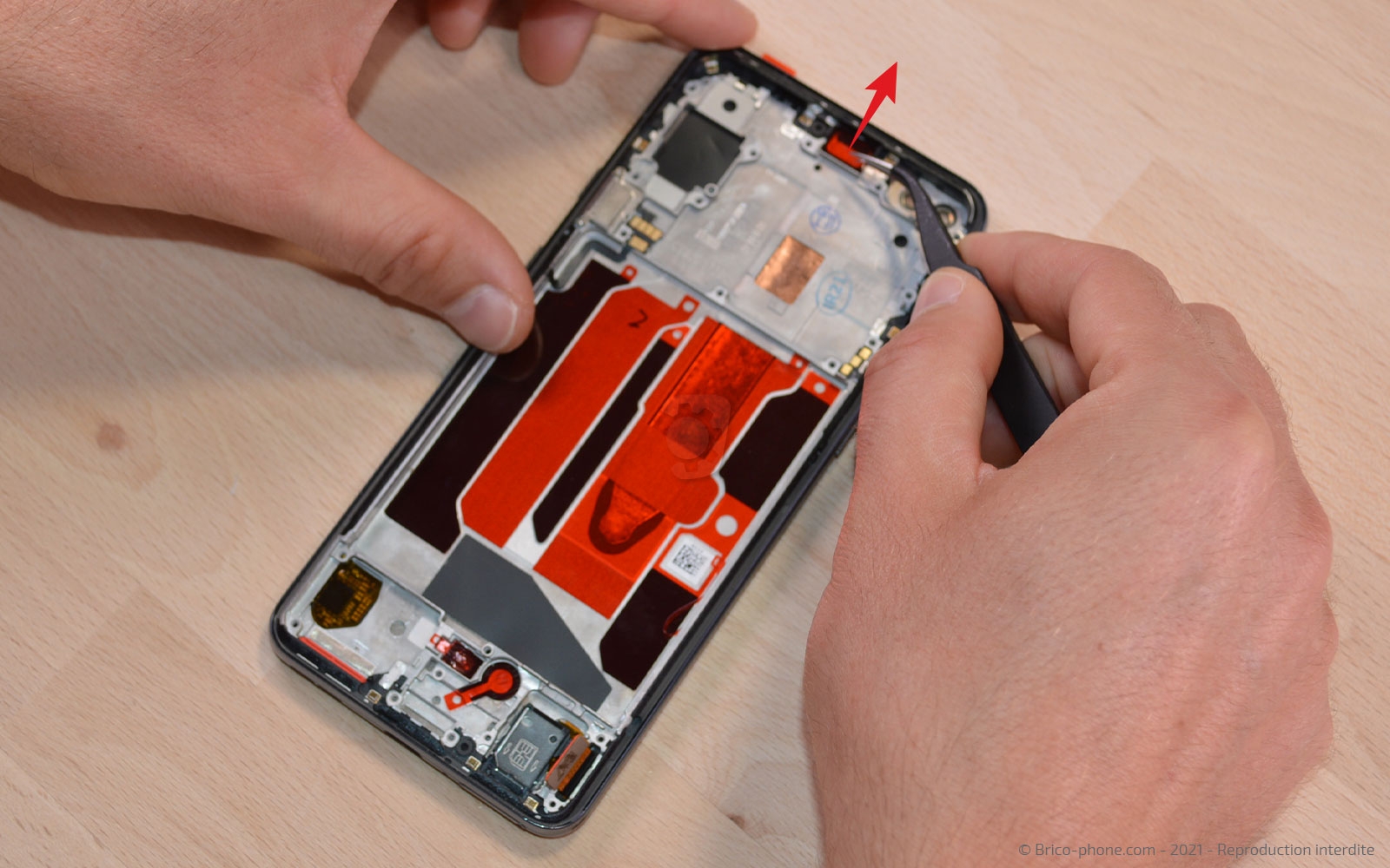 Changement du bloc écran sur OnePlus Nord photo 1