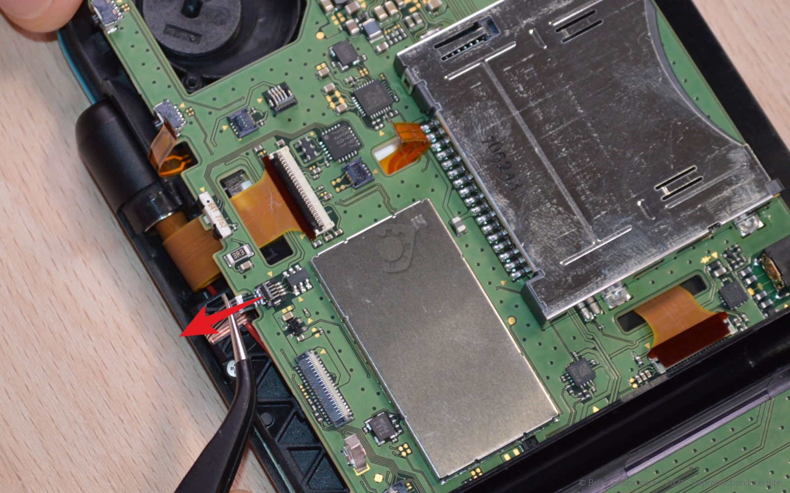 Démontage complet sur New 2DS XL photo 3