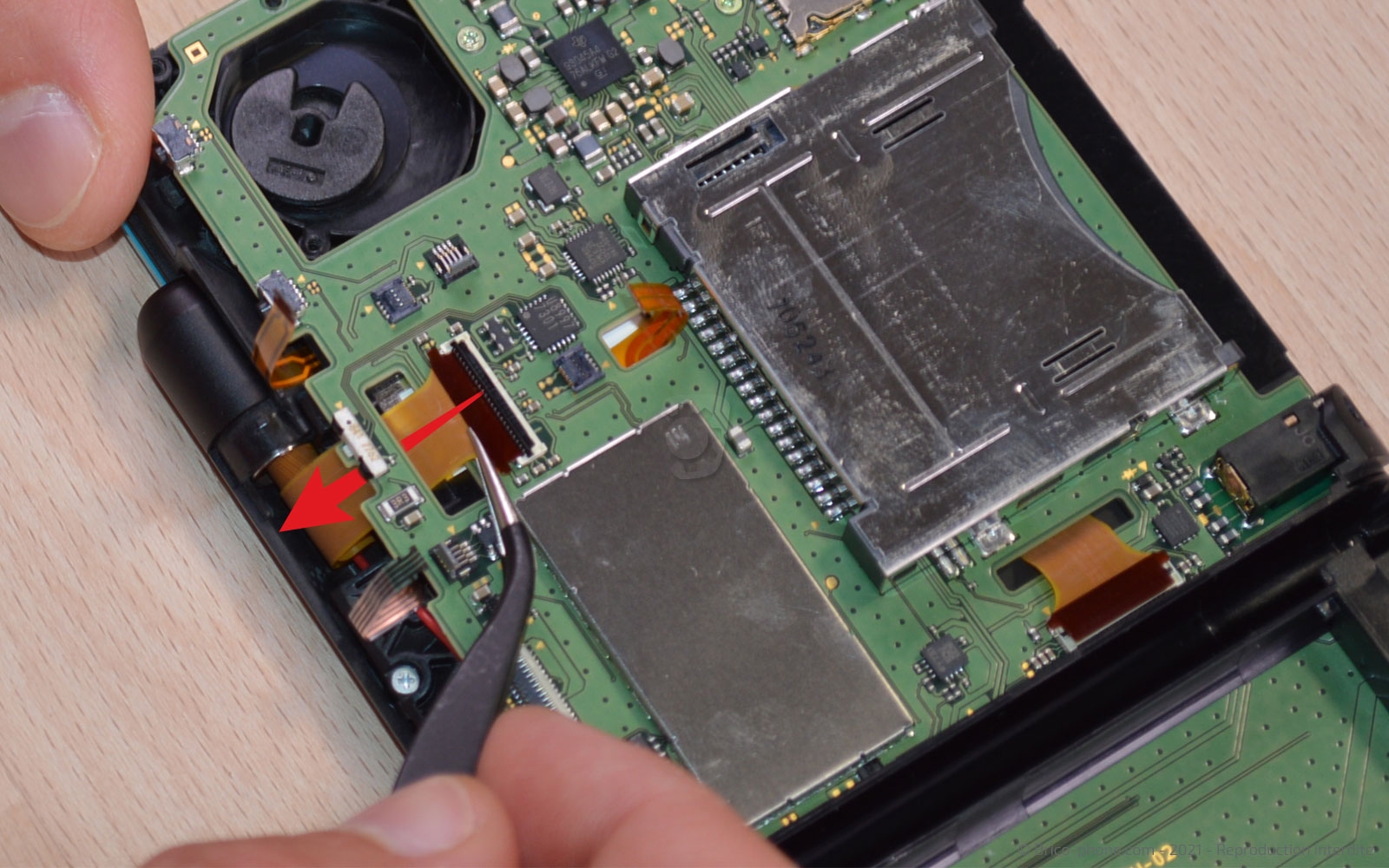 Démontage complet sur New 2DS XL photo 2