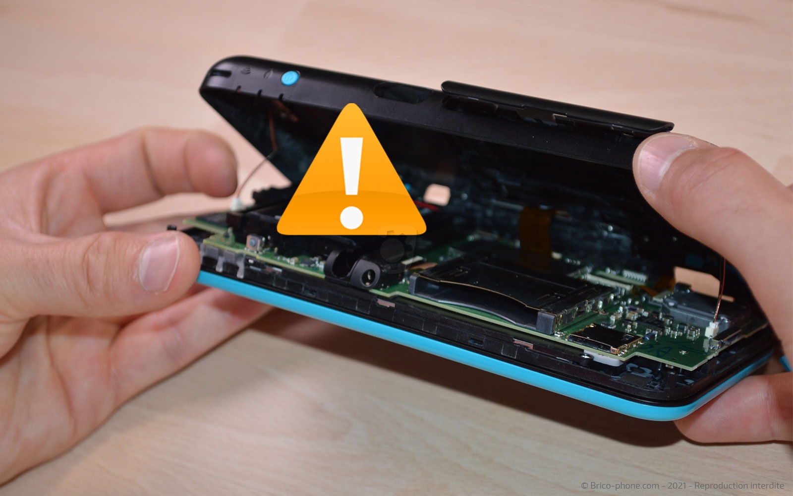 Changement de la batterie sur New 2DS XL photo 3