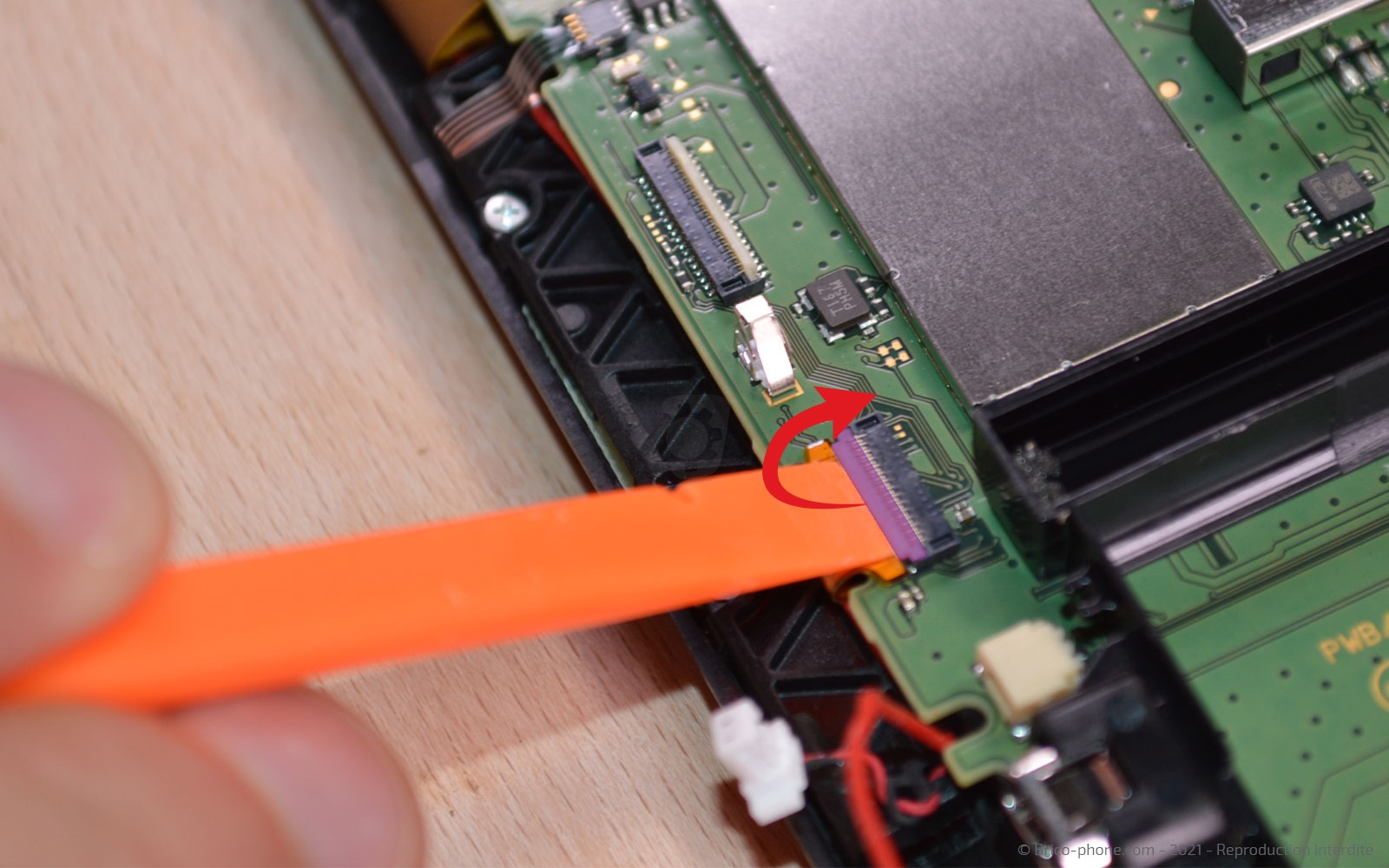 Changement de la vitre tactile et/ou du LCD sur New 2DS XL photo 3